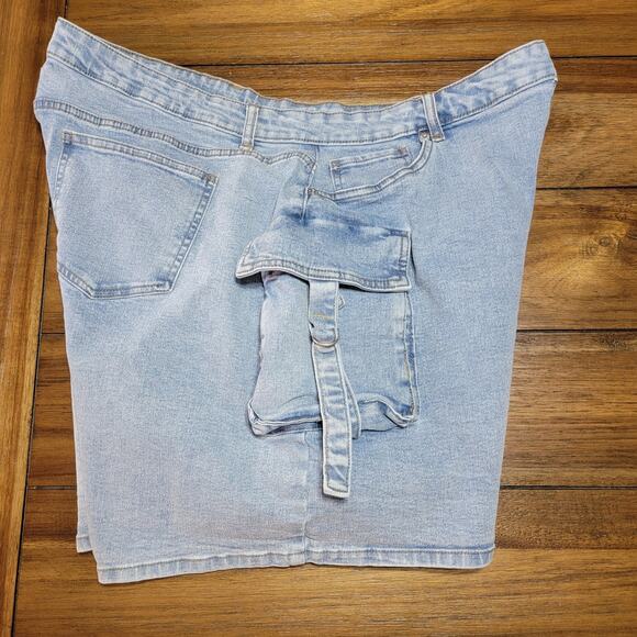 Ashley Stewart Cargo Denim Shorts - Size 22 - Picture 4 of 5